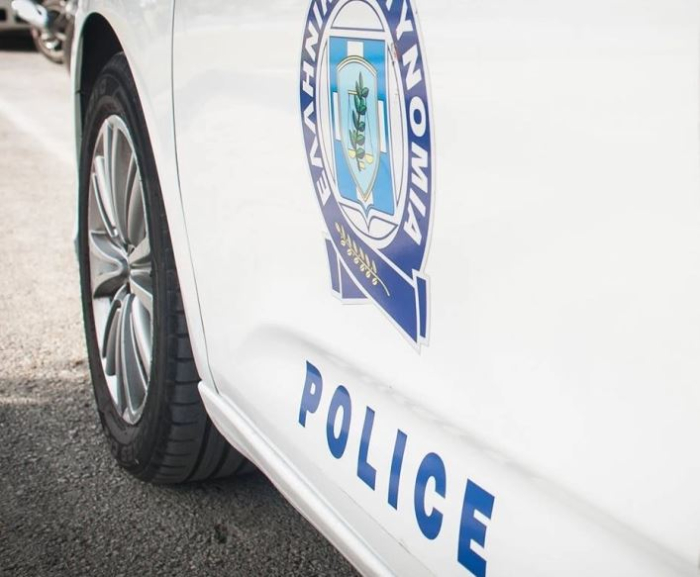 Силна експлозија пред филијала на банка во Солун