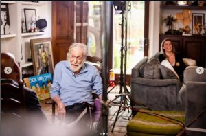 (ФОТО) Наскоро ќе наполни 100 години – Дик Ван Дајк (99) верува дека откажувањето од две навики било клучно за неговата долговечност