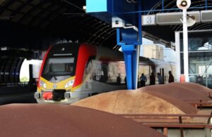 Со заем од ЕБОР од 20,9 милиони евра ќе се купуваат електрични локомотиви за Железници