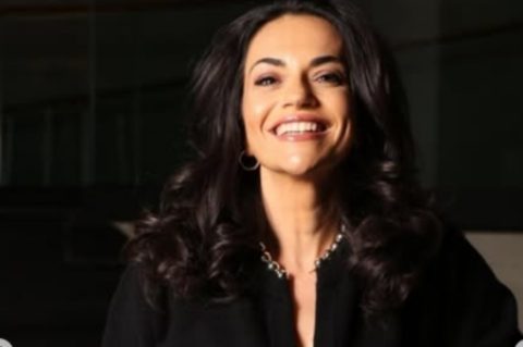 Сања Савеска во никогаш повозбудливо, провокативно секси издание за кое доби коментар: „Ти си бомба и тоа нуклеарка!“