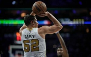 „Луд“ натпревар со триумф на Орландо, Клиперс го добија дербито на Лос Анџелес