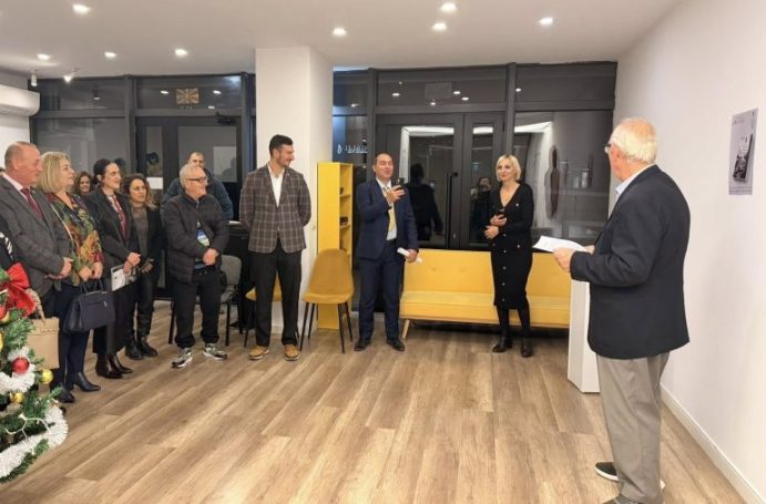 Во Тирана промовирана книгата „Два корена, едно творештво” на проф. д-р Кимет Фетаху