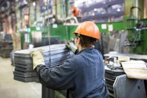 Црното предупредување на Макрон: Европската индустрија е во борба „за живот или смрт“