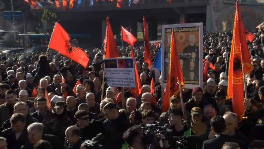 Во Скопје протест за поддршка на командантите од УЧК