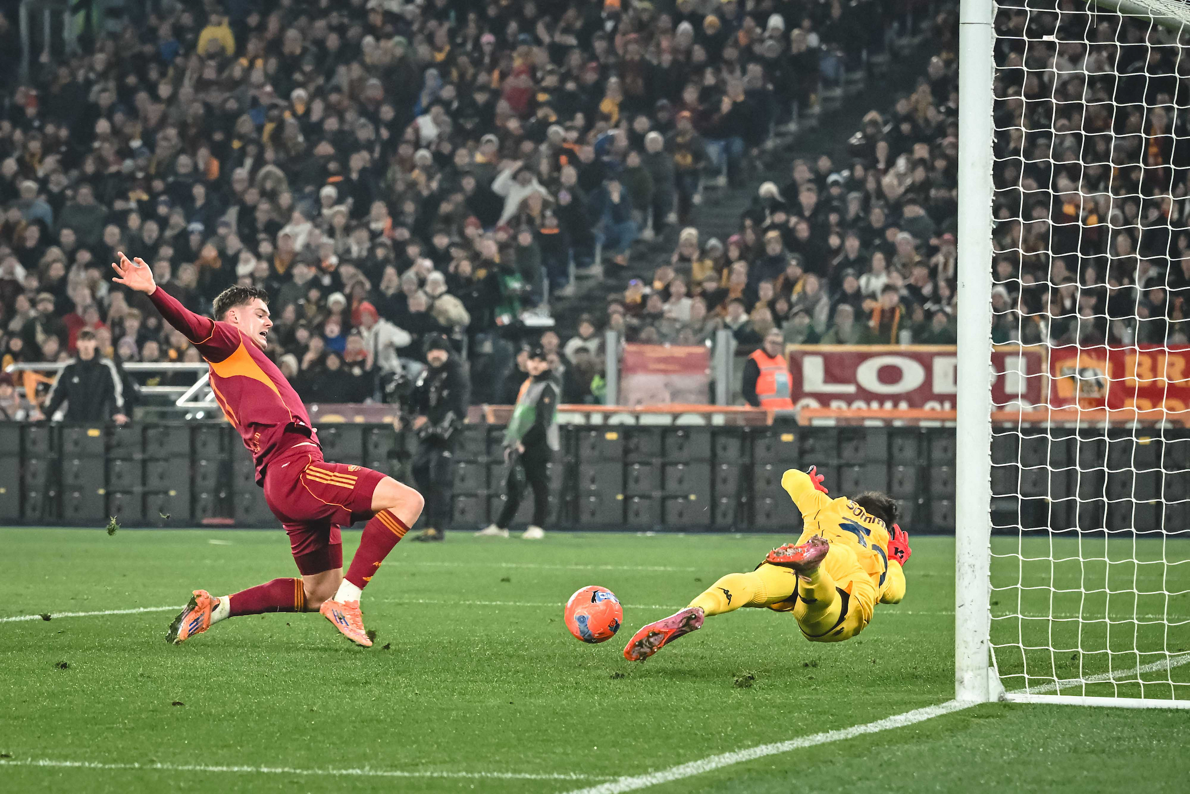 Рома за половина час ја „реши“ Џенова (Видео)