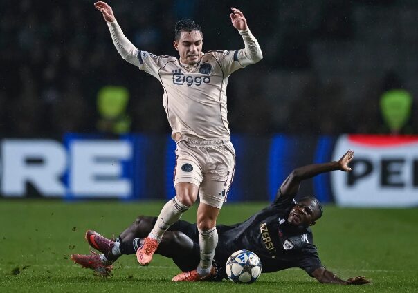 (Видео) Ајакс победи во Азербејџан, Копенхаген го шокира Виљареал