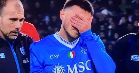 Ељиф Елмас побара итна замена поради силна вртоглавица?