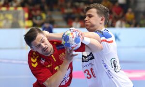 Лудило: Градинките и училиштата затворени, наставниците се на ракомет во Осло