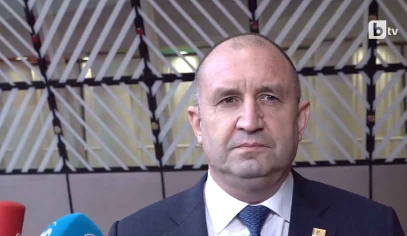 Радев најави вонредни парламентарни избори во Бугарија