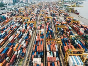 Царините на Трамп не ја запреа Кина, извозот руши рекорди