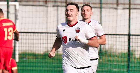 Шкендија им излезе во пресрет на двајца фудбалери и ги раскинаа договорите