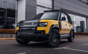 Инспириран од предизвиците во минатото – Defender Trophy Edition во салонот на Land Rover во Скопје!