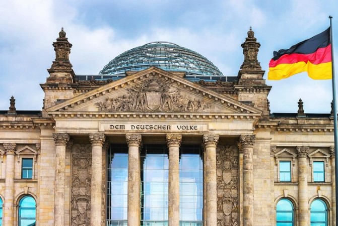 ГЕРМАНИЈА: Полиција потврди дека крадците испразниле 3.000 сефови од трезорот на Шпаркасе банка во Гелзенкирхен