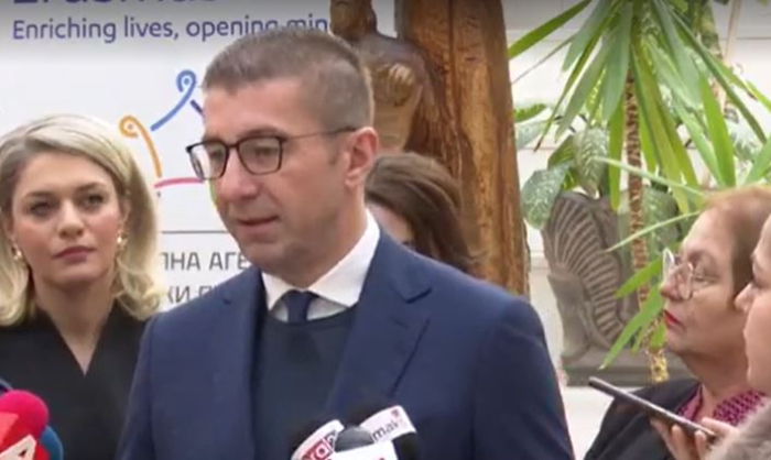 Мицкоски за проблемот со транспортерите: Имавме дипломатска офанзива, има неколку можни решенија