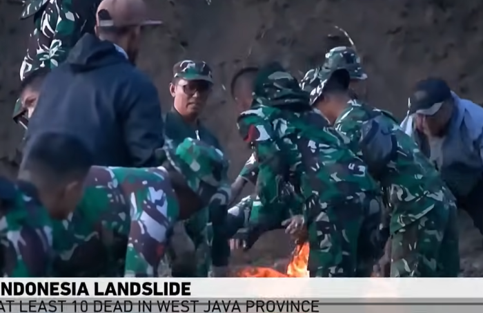 ЛИЗГАЊЕ НА ЗЕМЈИШТЕТО ВО ИНДОНЕЗИЈА: Животот го загубија 25 лица, а 80 се водат како исчезнати