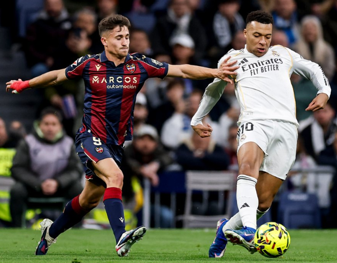 Реал Мадрид со гол од пенал го скрши отпорот на Леванте и стигна до триумф (Видео)