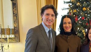 (Видео) Кејти Пери и поранешниот канадски премиер повеќе не се кријат: Сите ги гледаат во Давос