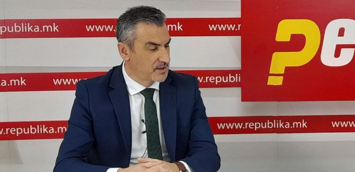 Топаловски за казните со „Сејф Сити“: Брзо возење, црвено светло, нерегистрирани возила и лошо паркирање