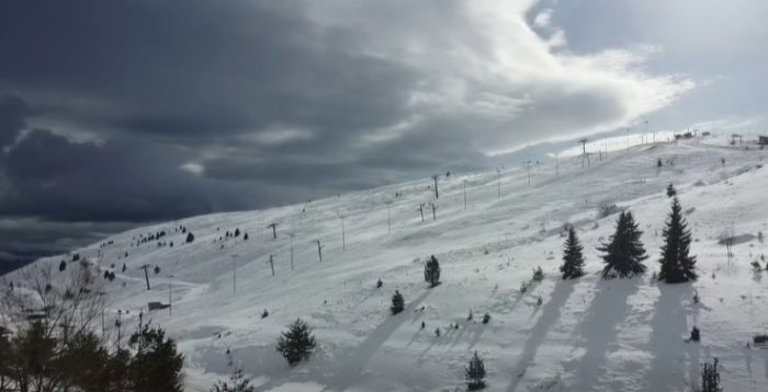 Почнува скијачката сезона на Попова Шапка