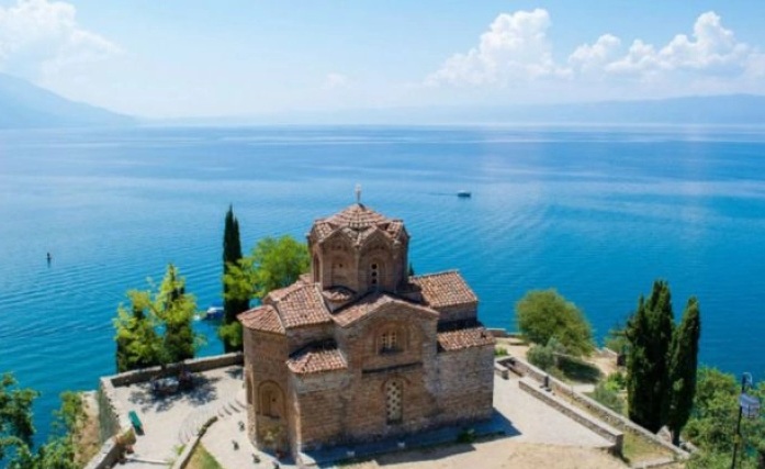 НОВА ТУРИСТИЧКА ЅВЕЗДА ВО 2026: Македонија со древни пејзажи, кристални езера, културно наследство и силно забрзан раст на туризмот