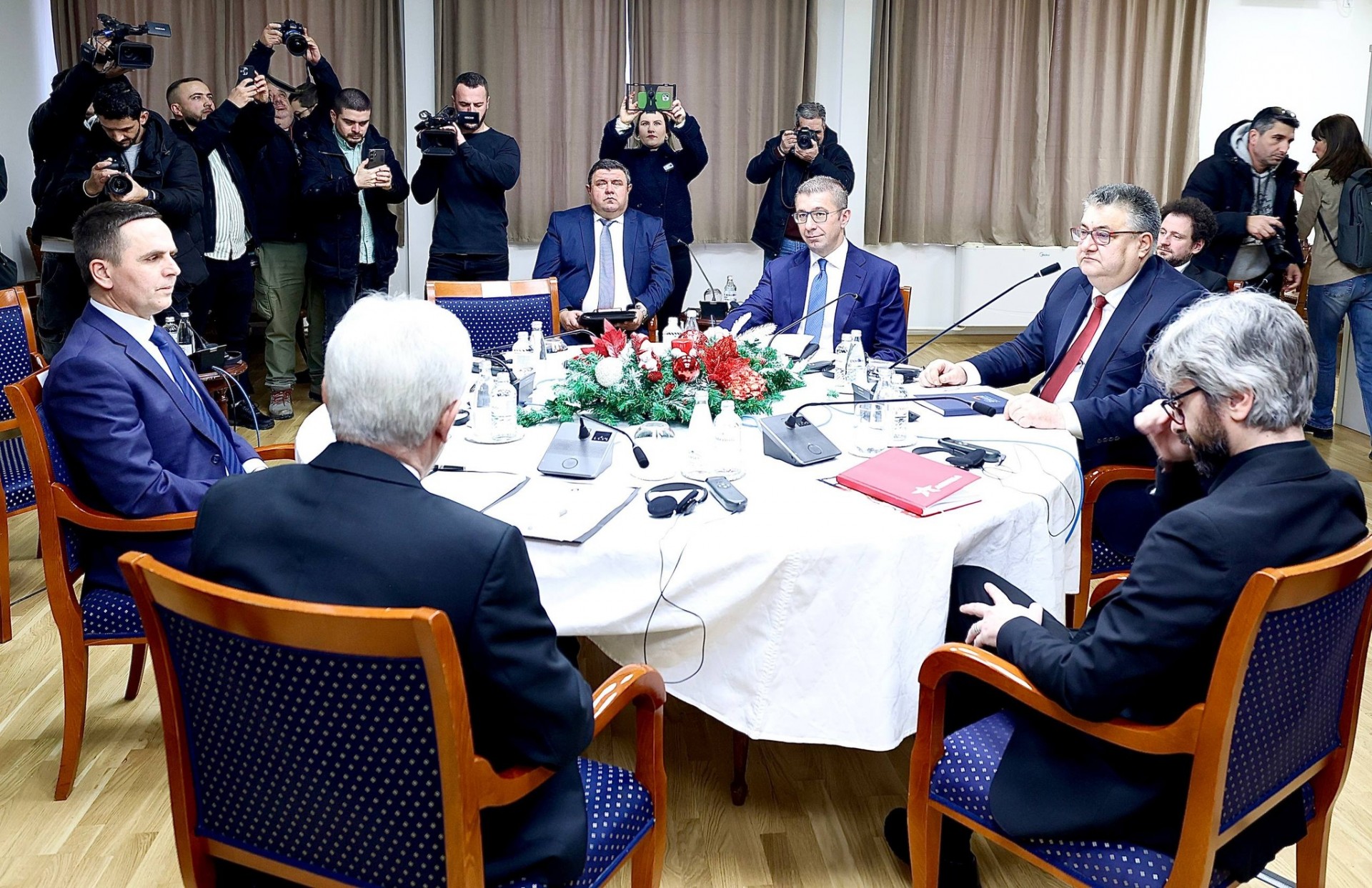 Ахмети не е против една изборна единица, но има услов