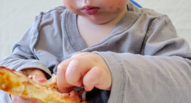 Микро-порции: Мал трик што им помага на пребирливите деца да почнат да јадат