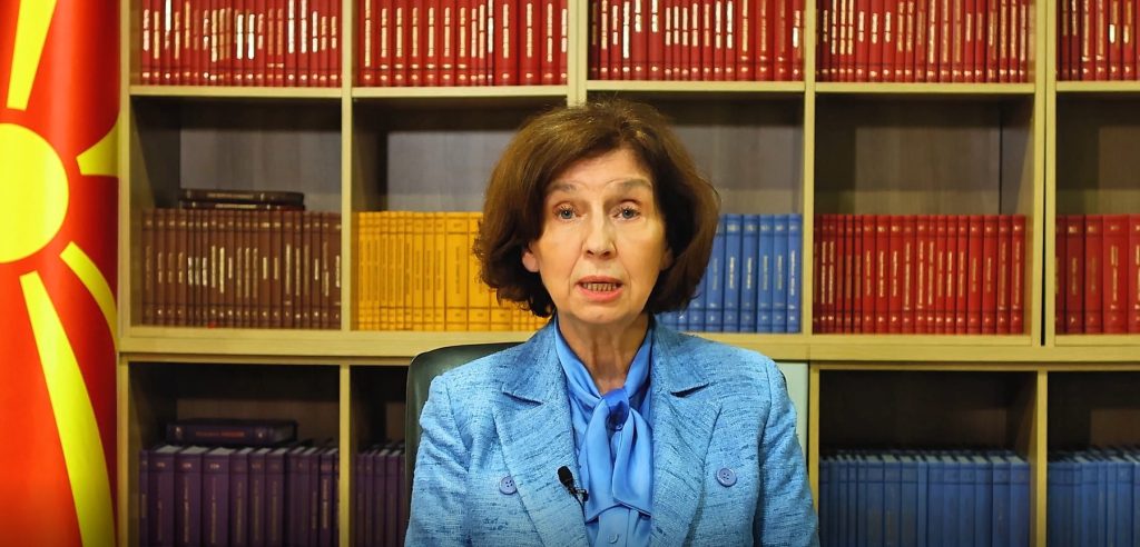 Сиљановска-Давкова на отворањето на Зимската школа: Македонскиот јазик е темел на идентитетот и културната самосвест