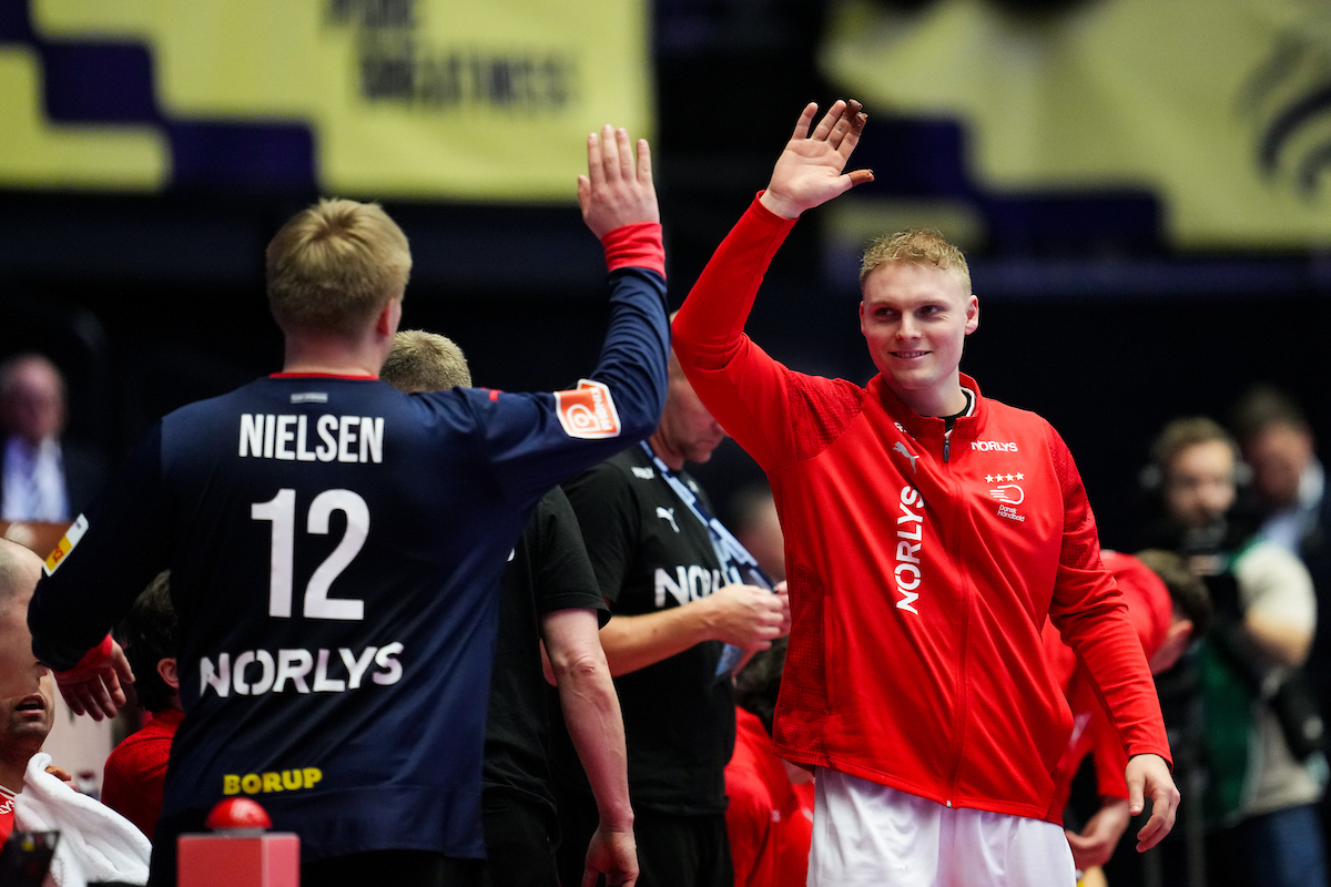 Соиграчите славеа, а тој трчаше во болница – Данец стана татко по мечот со Шпанија!