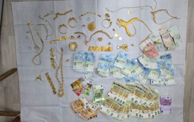 Уапсени двајца српски членови на „Пинк Пантер“, украле повеќе од 500.000 евра од златарница во Грција