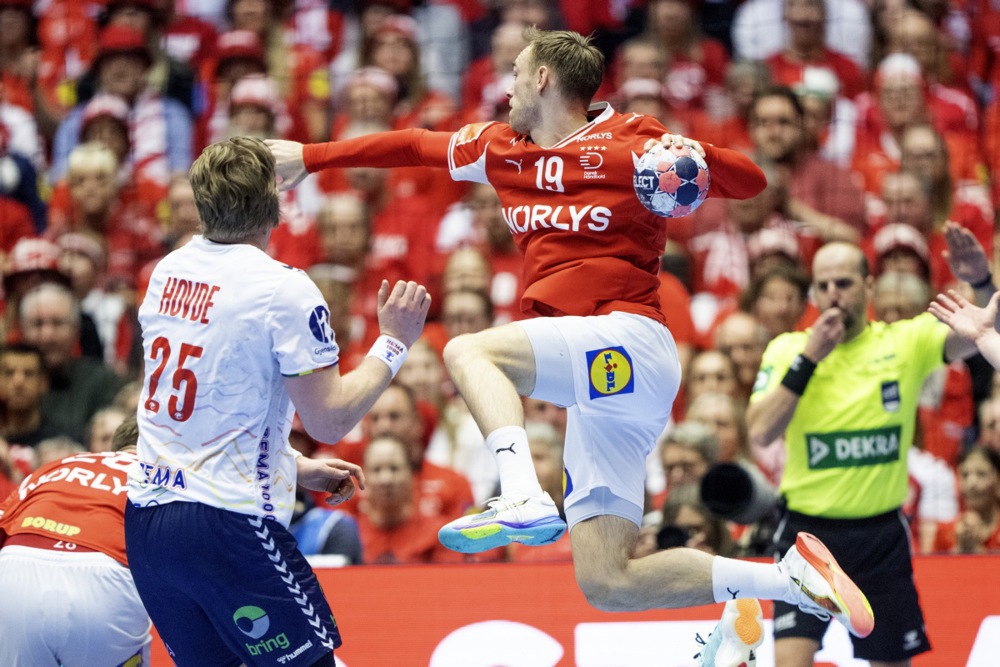 Данска ја здроби Норвешка, познати се полуфиналните двојки на ЕП!