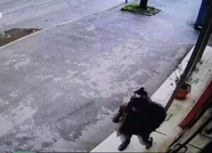 ВИДЕО: Неказнивоста ги охрабрува нападите, обвинува Радуков по скршениот прозорец на бугарската амбасада