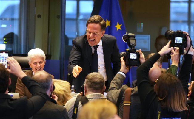 ПРОДОЛЖЕТЕ ДА СОНУВАТЕ АКО МИСЛИТЕ ДЕКА ЕВРОПА МОЖЕ ДА СЕ ОДБРАНИ САМА, КАЖА РУТЕ ВО ЕВРОПСКИОТ ПАРЛАМЕНТ