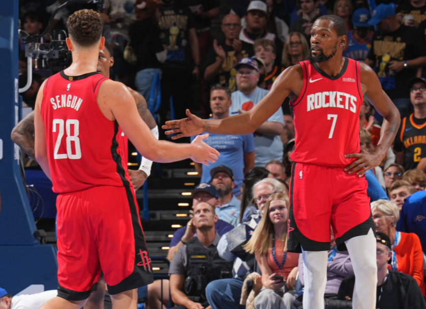 Ветераните Дурант и Харден се незадржливи, ги предводеа Хјустон и ЛА клиперс до нови победи (Видео)