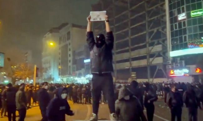 СПРЕМНИ СМЕ И ЗА ВОЈНА И ЗА ДИЈАЛОГ, КАЖА ИРАН ПО ЗАКАНИТЕ ОД ТРАМП