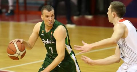 Александар Костоски по две децении пак го облече дресот на Работнички