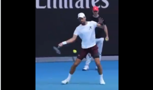 Успешна генералка: Ѓоковиќ славеше над Тиафо во единствениот меч пред Австралија опен