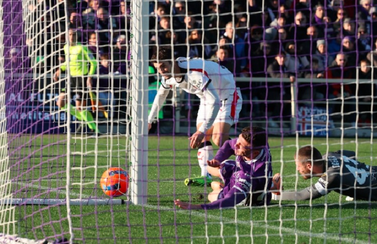 Милан се спаси од пораз во Фиренца (Видео)