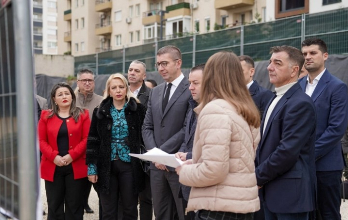 Мицкоски на увид на инфраструктурни проекти во Општина Гази Баба