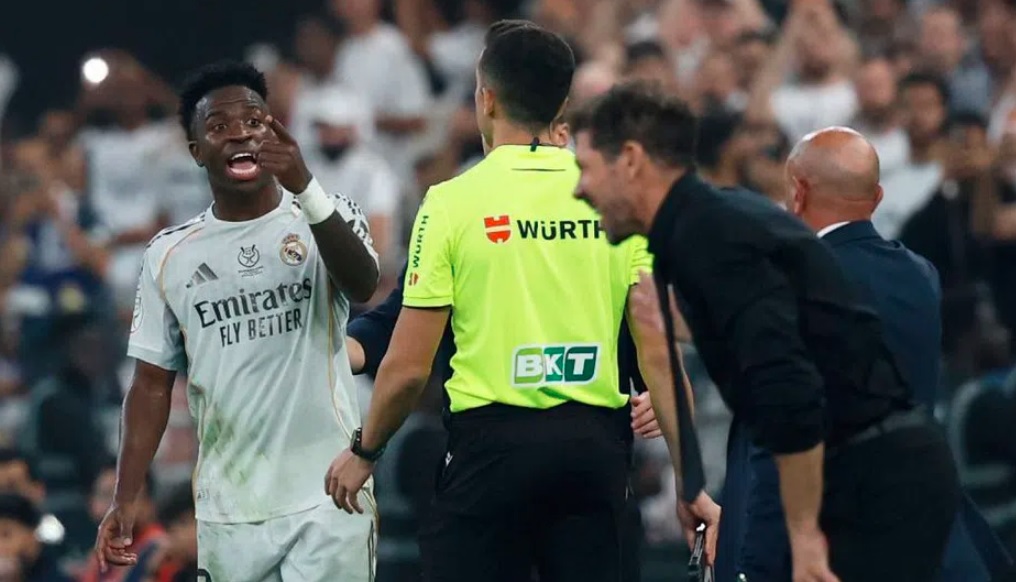 Симеоне им се извини на Флорентино Перез и на Винисиус Жуниор