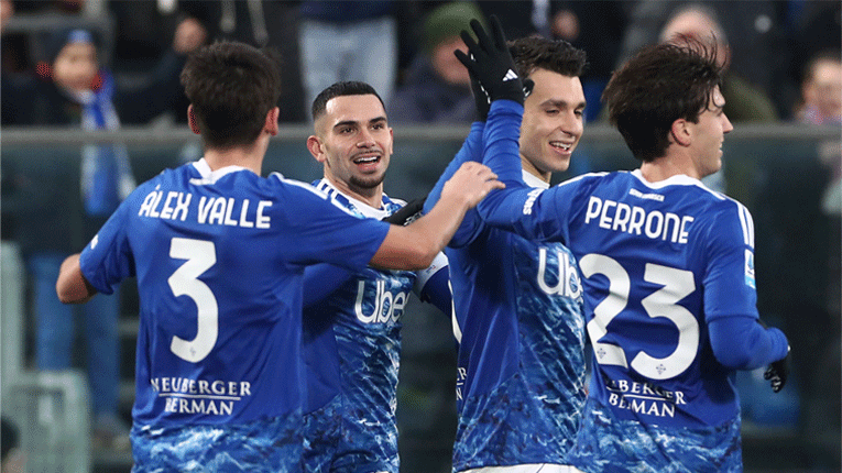Историска победа на Комо, жртва е Торино на кој сезонава му дадоа 11 гола
