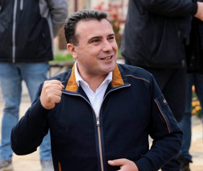 МАНАСИЕВСКИ: Филипче и СДС 7 години не се сетија да бараат 600 евра минимална плата, па и во фирмите на Заеви платите се на минималец