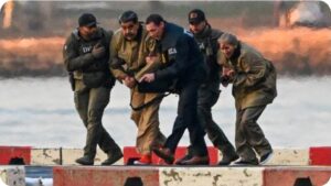 Поранешен затвореник му викна на Мадуро: „Ќе платиш!“ – Мадуро му одговори