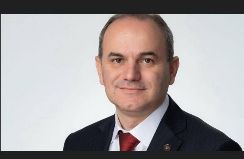 Заменик министерот за образование, Љузљим Алиу поднесе неотповиклива оставка