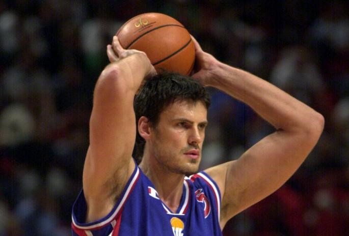 Поранешен југословенски репрезентативец призна: Си палев по еден џоинт пред секој меч (ВИДЕО)