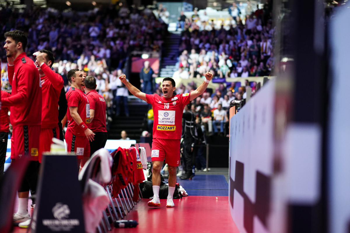 По крахот на ЕП: Капитенот Илиќ и кажа збогум на репрезентацијата на Србија!