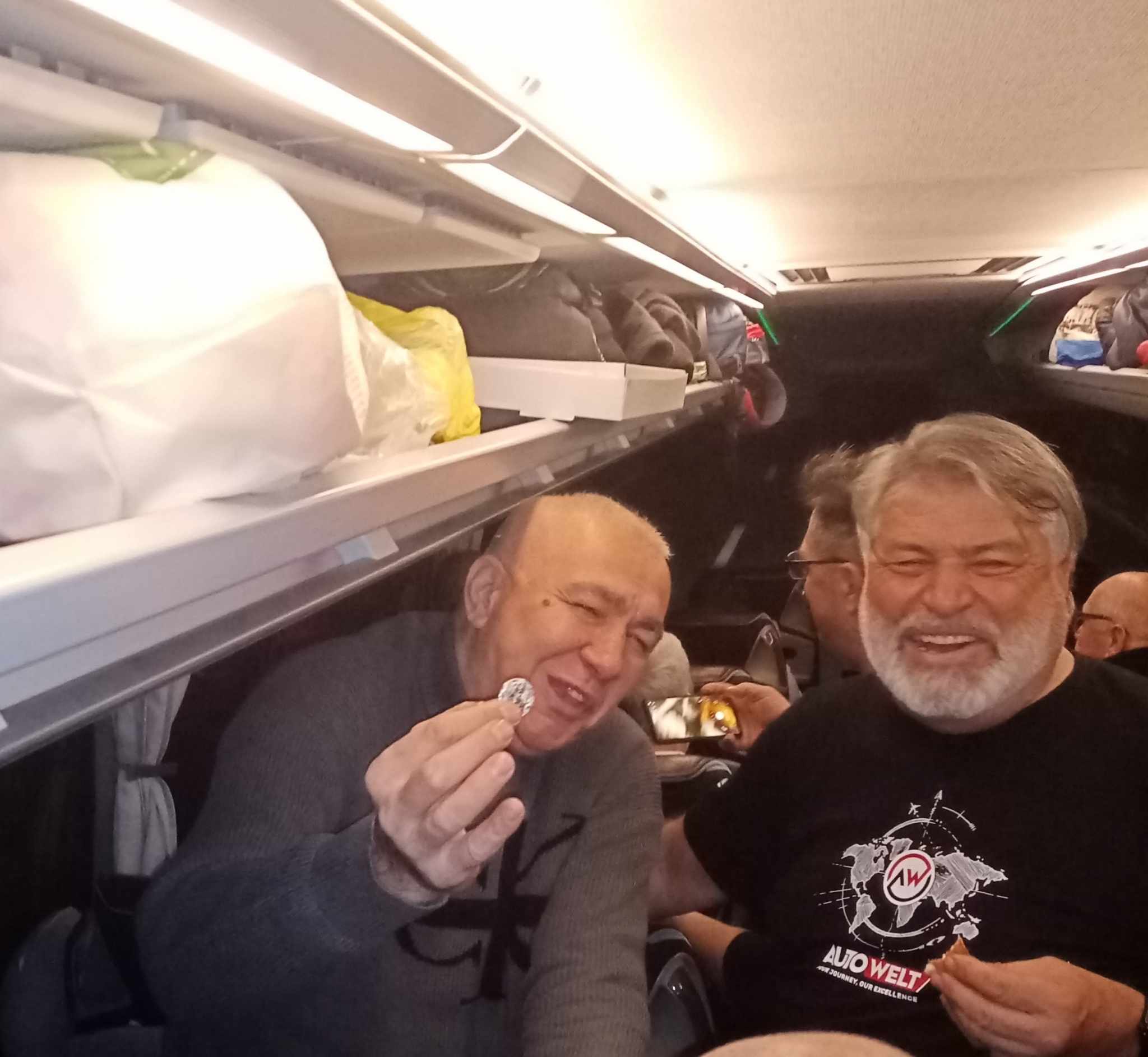 Фалангата подели и лепче со паричка, најсреќен беше еден од легендите на македонското навивачко движење (Фото)