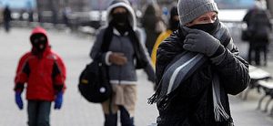 Студен ден со облачност и повремени врнежи од снег