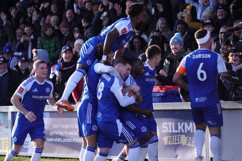 Сити му даде 10 гола на третолигаш, шампионот во ФА Куп испадна од шестолигаш