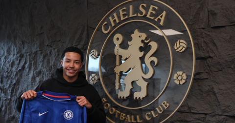 Челзи донесе засилување за во иднина, потпиша со млад фудбалер на Шефилд Венсдеј