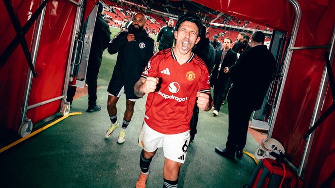 Сколс и Бат се мајтапеа со Мартинез, па добија одговор: Нека ми дојдат дома и нека ми кажат во лице!